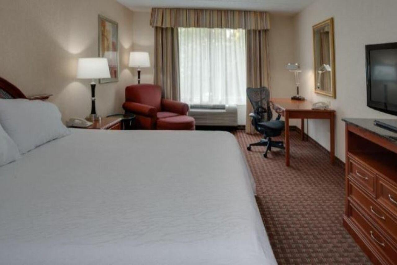 Hilton Garden Inn Cleveland Airport Fairview Park Экстерьер фото
