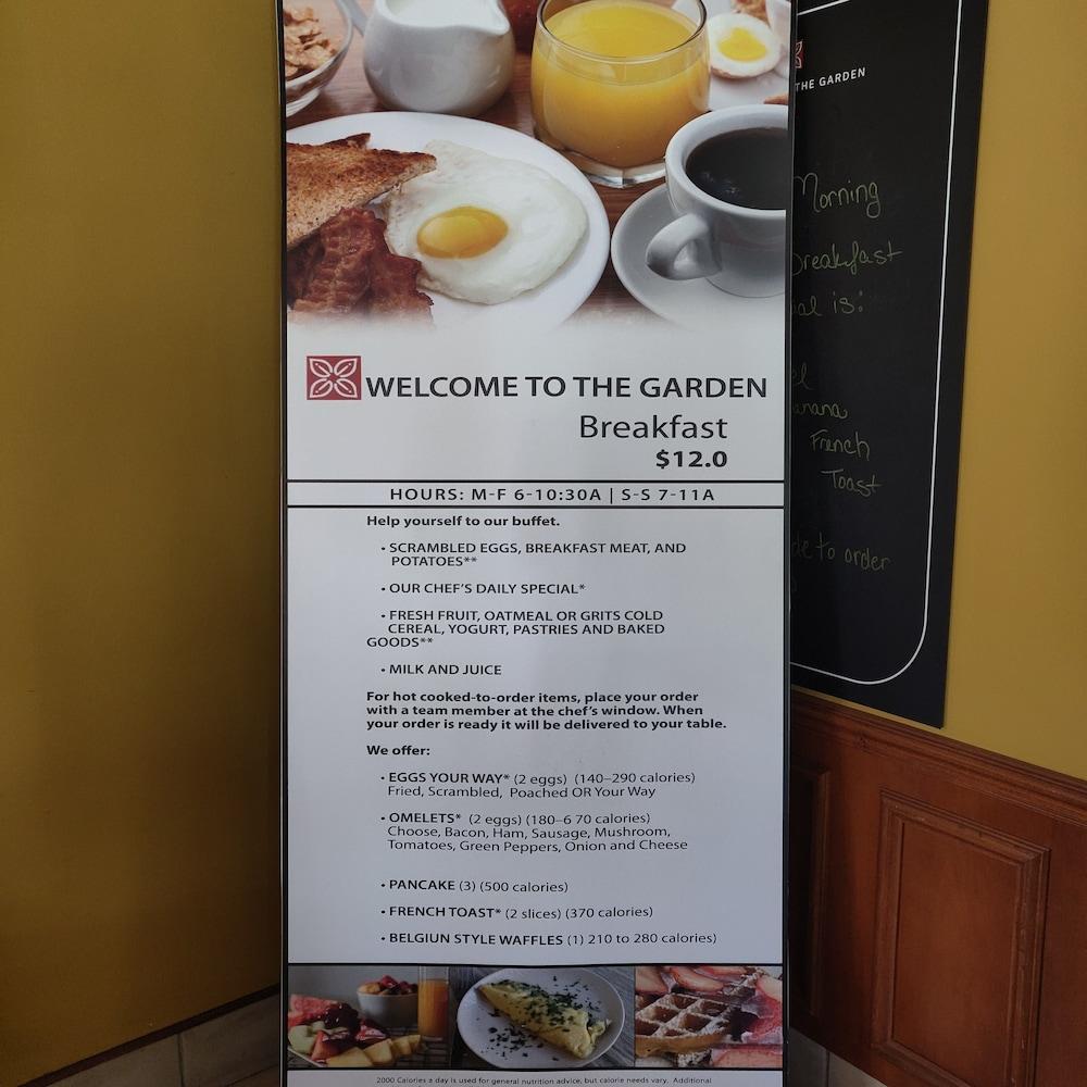Hilton Garden Inn Cleveland Airport Fairview Park Экстерьер фото