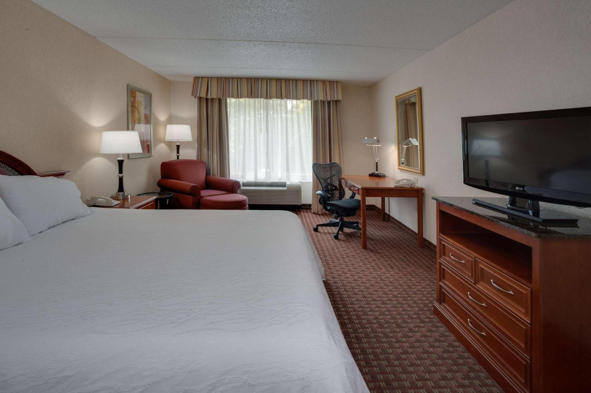 Hilton Garden Inn Cleveland Airport Fairview Park Экстерьер фото