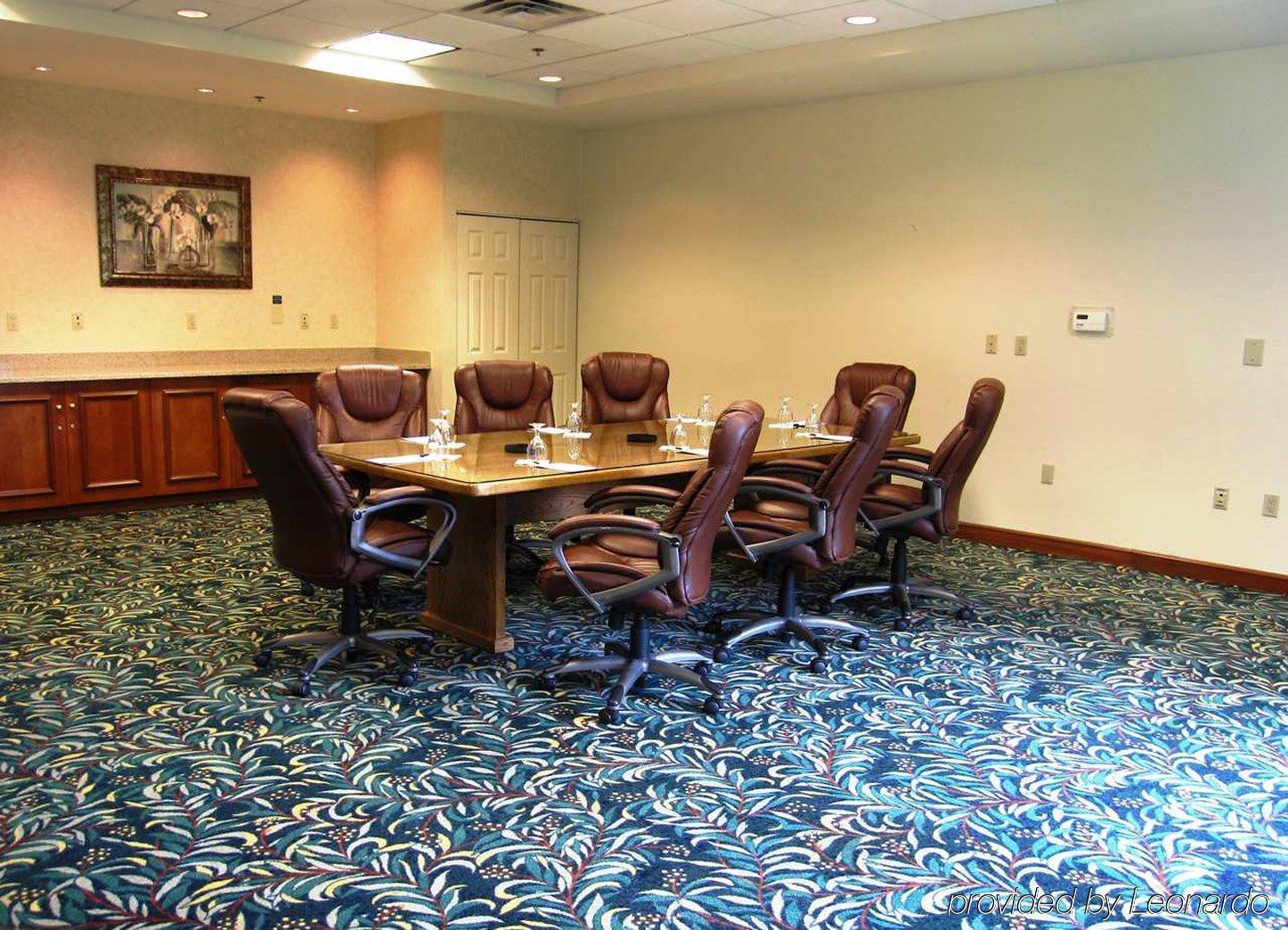 Hilton Garden Inn Cleveland Airport Fairview Park Удобства фото
