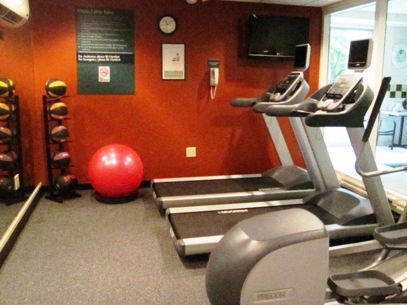 Hilton Garden Inn Cleveland Airport Fairview Park Удобства фото